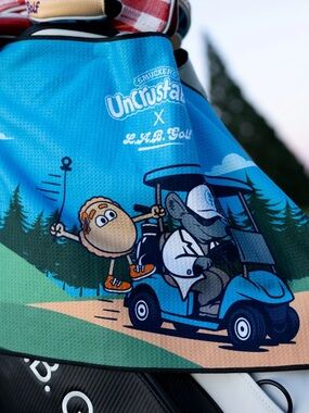 Uncrustables x L.A.B. Golf Men’s Bright Blue Graphic Golf Towel
